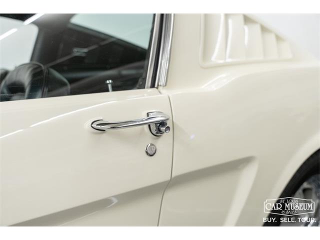 1965 Ford Mustang Fastback (CC-2119338) for sale in St. Louis, Missouri