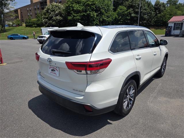 2019 Toyota Highlander (CC-2119465) for sale in Kingsport, Tennessee