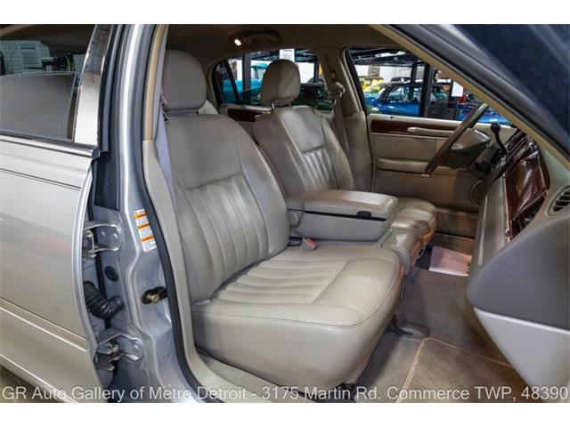 2004 Lincoln Town Car (CC-2119510) for sale in Kentwood, Michigan