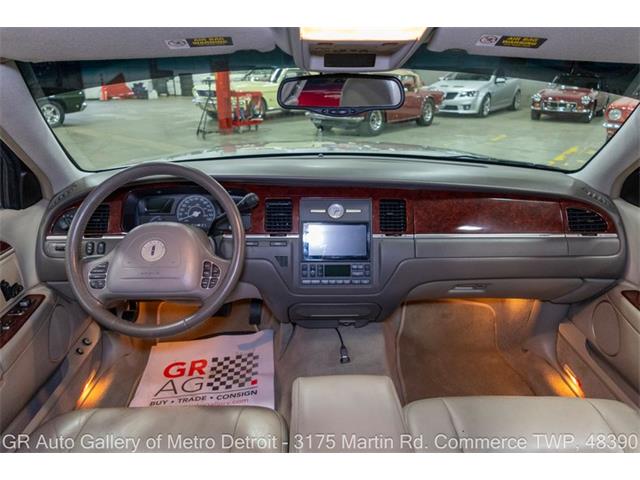 2004 Lincoln Town Car (CC-2119510) for sale in Kentwood, Michigan