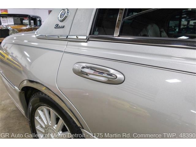 2004 Lincoln Town Car (CC-2119510) for sale in Kentwood, Michigan