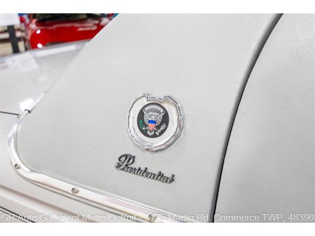 2004 Lincoln Town Car (CC-2119510) for sale in Kentwood, Michigan