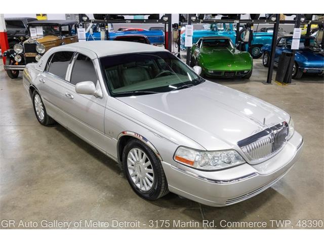 2004 Lincoln Town Car (CC-2119510) for sale in Kentwood, Michigan