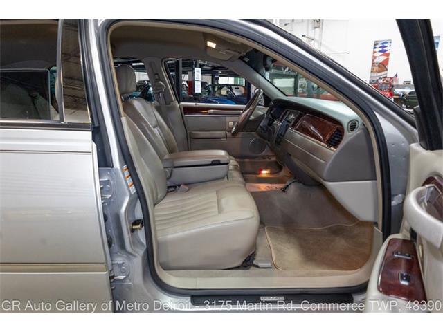 2004 Lincoln Town Car (CC-2119510) for sale in Kentwood, Michigan