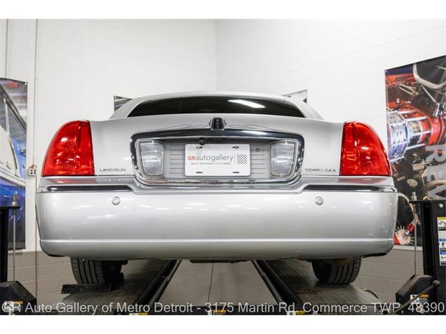 2004 Lincoln Town Car (CC-2119510) for sale in Kentwood, Michigan