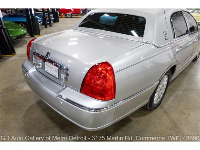 2004 Lincoln Town Car (CC-2119510) for sale in Kentwood, Michigan