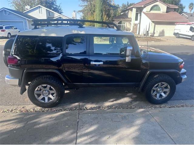 2014 Toyota FJ Cruiser (CC-2119590) for sale in Cadillac, Michigan