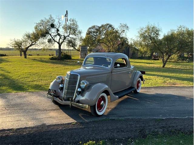 1935 Ford Model 48 (CC-2119636) for sale in Fredericksburg, Texas