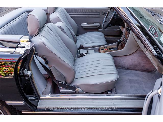 1987 Mercedes-Benz 560SL (CC-2119772) for sale in Beverly Hills, California