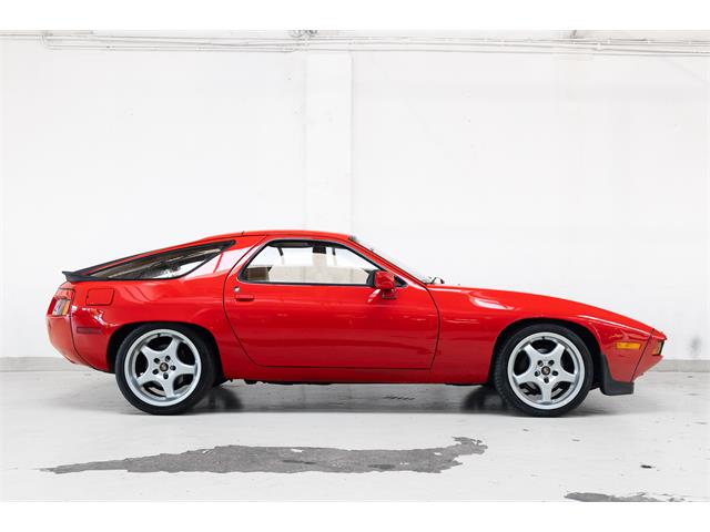 1982 Porsche 928 (CC-2120101) for sale in Naarden, Noord-Holland