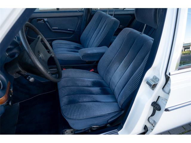 1983 Mercedes-Benz 200 (CC-2121062) for sale in Katwijk, Netherlands