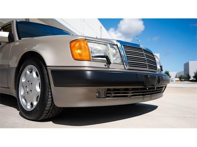 1992 Mercedes-Benz 500 (CC-2121101) for sale in Las Vegas, Nevada