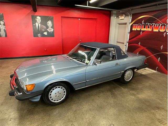 1987 Mercedes-Benz 560 (CC-2121481) for sale in West Babylon, New York