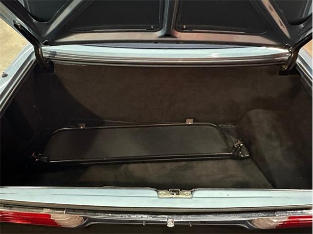 1987 Mercedes-Benz 560 (CC-2121481) for sale in West Babylon, New York