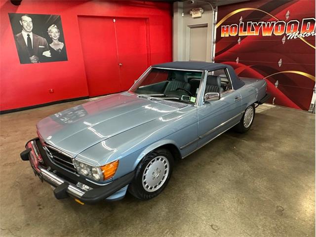 1987 Mercedes-Benz 560 (CC-2121481) for sale in West Babylon, New York