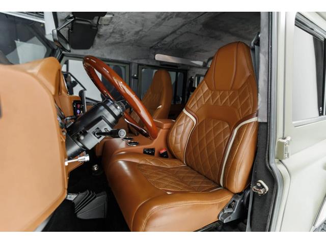 1985 Land Rover Defender 110 (CC-2121769) for sale in Carrollton, Texas