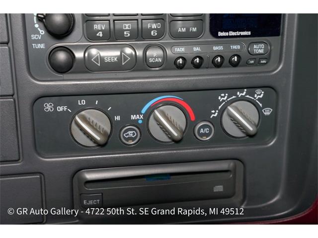 1998 GMC Sierra (CC-2121882) for sale in Kentwood, Michigan