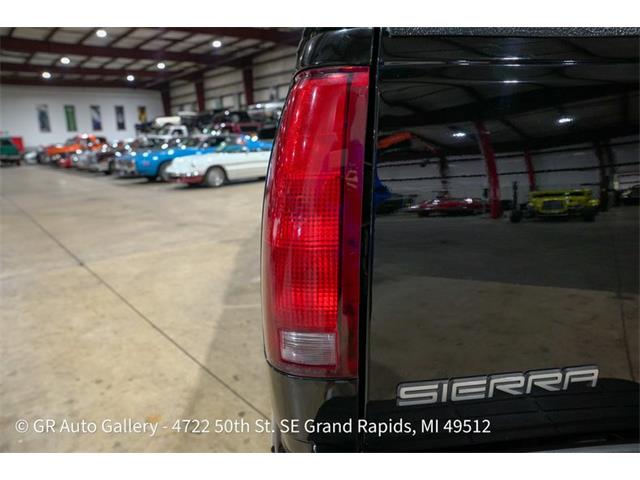 1998 GMC Sierra (CC-2121882) for sale in Kentwood, Michigan