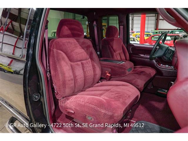 1998 GMC Sierra (CC-2121882) for sale in Kentwood, Michigan