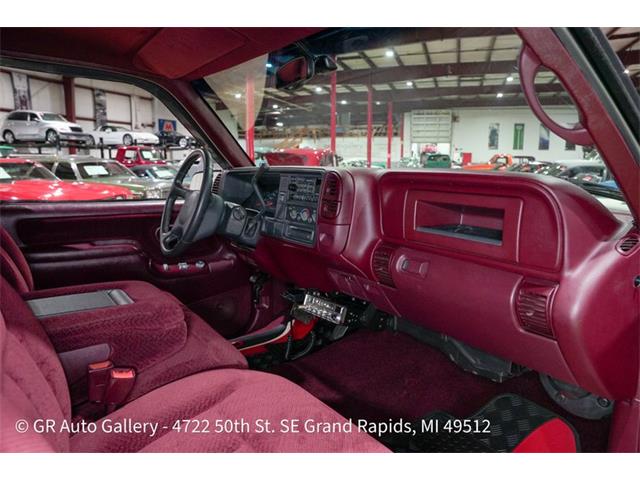 1998 GMC Sierra (CC-2121882) for sale in Kentwood, Michigan