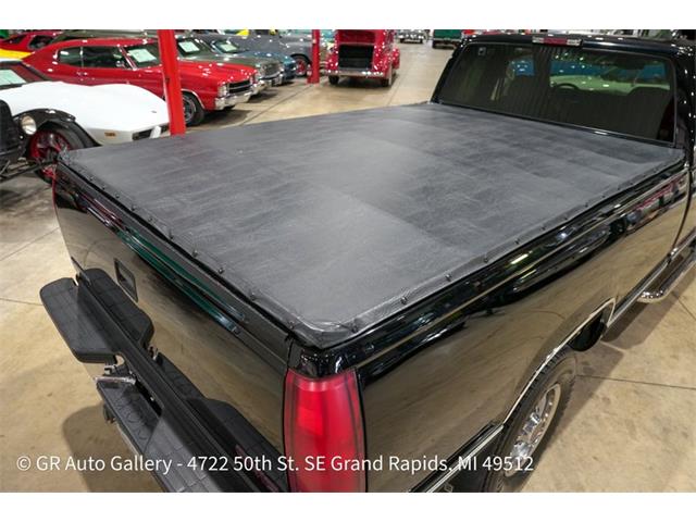 1998 GMC Sierra (CC-2121882) for sale in Kentwood, Michigan