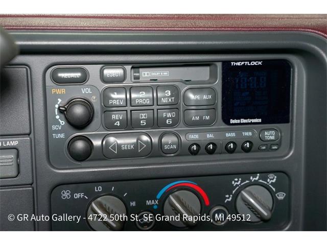 1998 GMC Sierra (CC-2121882) for sale in Kentwood, Michigan