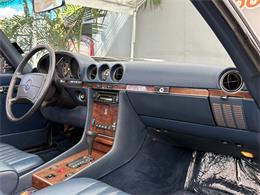 1989 Mercedes-Benz 560 (CC-2121947) for sale in Los Angeles, California
