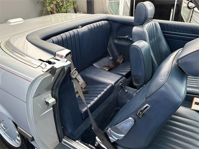 1989 Mercedes-Benz 560 (CC-2121947) for sale in Los Angeles, California
