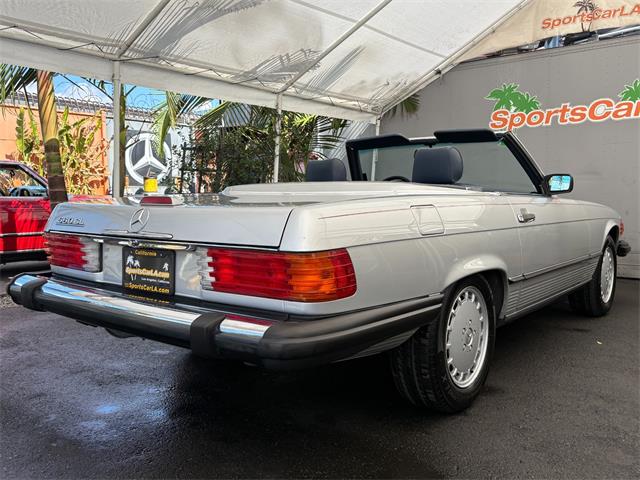 1989 Mercedes-Benz 560 (CC-2121947) for sale in Los Angeles, California