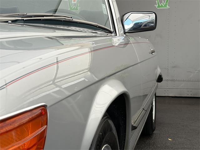 1989 Mercedes-Benz 560 (CC-2121947) for sale in Los Angeles, California