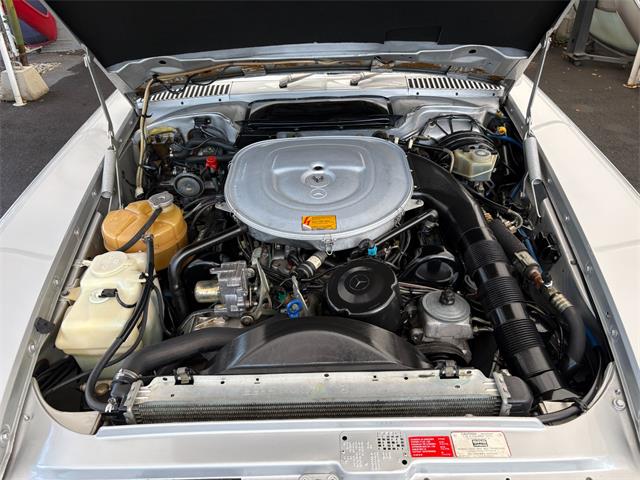 1989 Mercedes-Benz 560 (CC-2121947) for sale in Los Angeles, California