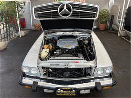 1989 Mercedes-Benz 560 (CC-2121947) for sale in Los Angeles, California