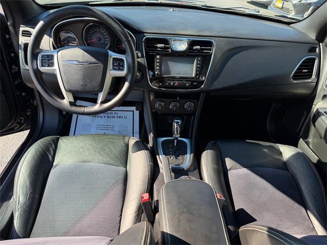 2011 Chrysler 200 (CC-2121958) for sale in Edison, New Jersey