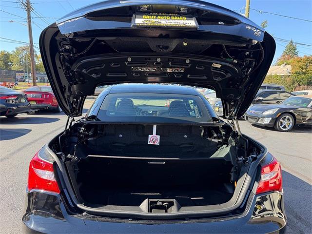 2011 Chrysler 200 (CC-2121958) for sale in Edison, New Jersey