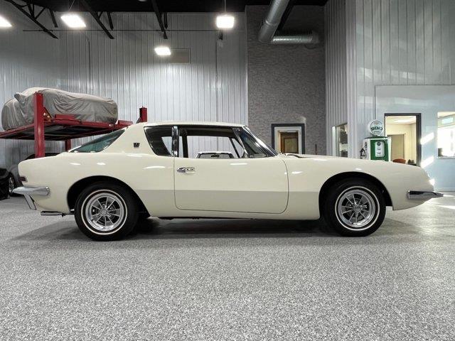 1963 Studebaker Avanti (CC-2122008) for sale in Brooksfield, Wisconsin