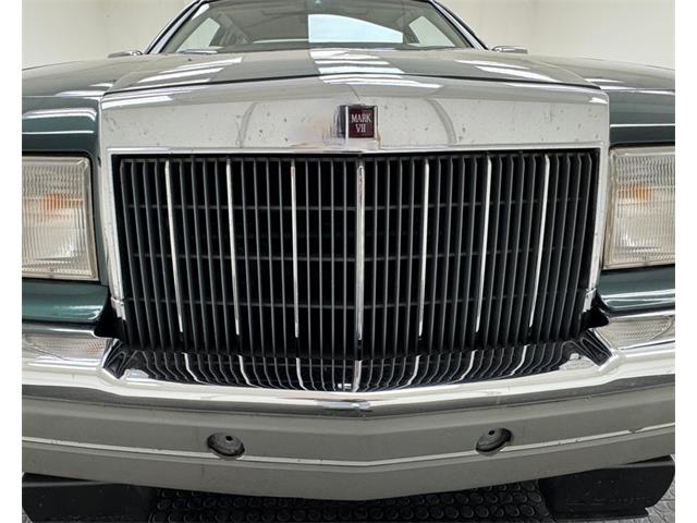 1992 Lincoln Mark VII (CC-2122055) for sale in Morgantown, Pennsylvania