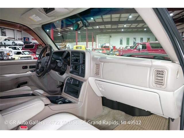 2003 Chevrolet Suburban (CC-2120227) for sale in Kentwood, Michigan