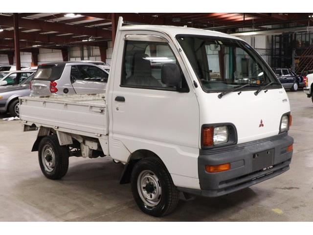 1996 Mitsubishi Minicab (CC-2122337) for sale in Christiansburg, Virginia