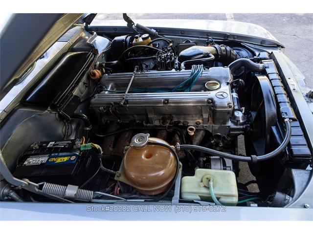 1977 Mercedes-Benz 280SL (CC-2120235) for sale in Beverly Hills, California
