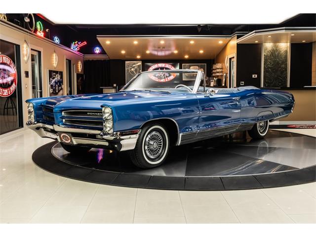 1966 Pontiac Bonneville (CC-2122431) for sale in Plymouth, Michigan