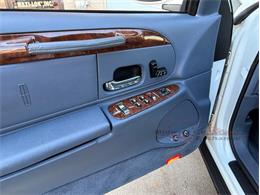 2001 Lincoln Town Car (CC-2120318) for sale in Alsip, Illinois