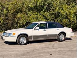 2001 Lincoln Town Car (CC-2120318) for sale in Alsip, Illinois
