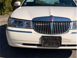 2001 Lincoln Town Car (CC-2120318) for sale in Alsip, Illinois