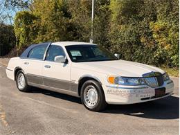 2001 Lincoln Town Car (CC-2120318) for sale in Alsip, Illinois