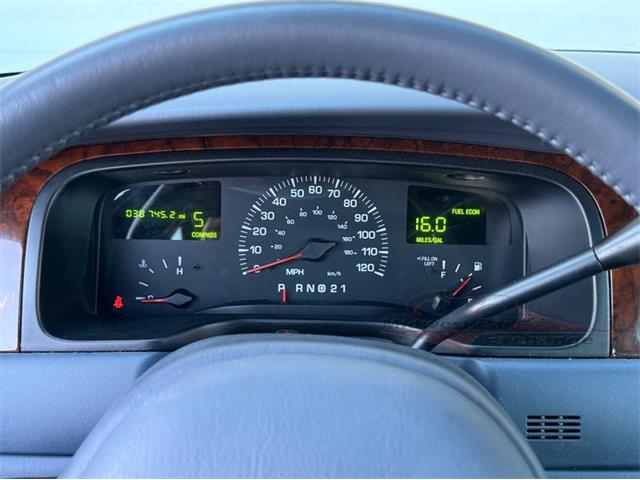2001 Lincoln Town Car (CC-2120318) for sale in Alsip, Illinois