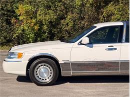 2001 Lincoln Town Car (CC-2120318) for sale in Alsip, Illinois