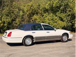 2001 Lincoln Town Car (CC-2120318) for sale in Alsip, Illinois