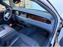 2001 Lincoln Town Car (CC-2120318) for sale in Alsip, Illinois