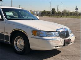 2001 Lincoln Town Car (CC-2120318) for sale in Alsip, Illinois