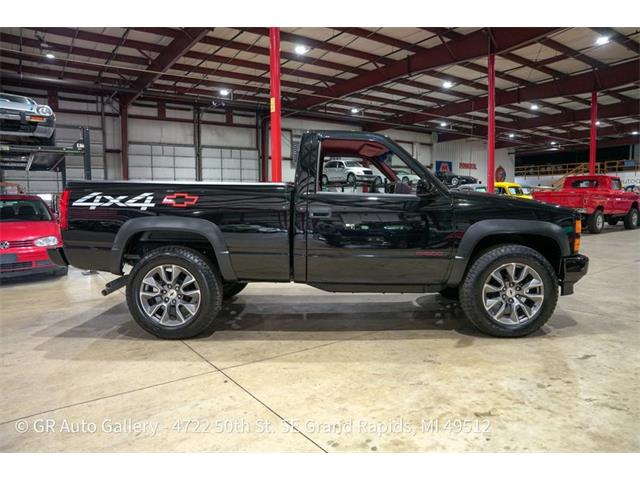 1990 Chevrolet K-1500 (CC-2120032) for sale in Kentwood, Michigan